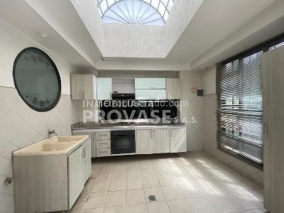 Apartamento de 5 alcobas en venta en La Ceiba, Cúcuta, 331 m² · foto 10 de 14