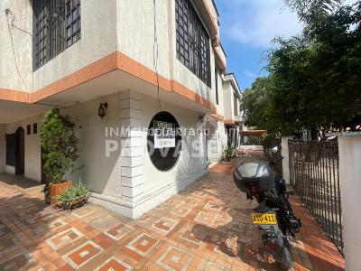 Apartamento de 5 alcobas en venta en La Ceiba, Cúcuta, 331 m² · foto 2 de 14