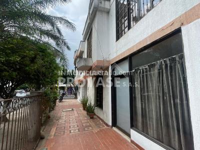 Apartamento de 5 alcobas en venta en La Ceiba, Cúcuta, 331 m² · foto 4 de 14