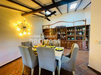Casa de 4 alcobas en venta en Bocono, Cúcuta, 320 m² · foto 4 de 20