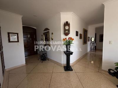 Apartamento en venta en La Riviera, Cúcuta · foto 2 de 18