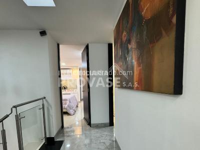 Casa de 4 alcobas en venta en Av, Cúcuta, 256 m² · foto 5 de 9