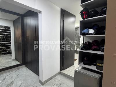 Casa de 4 alcobas en venta en Av, Cúcuta, 256 m² · foto 8 de 9