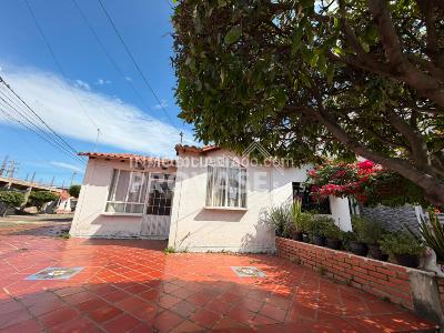 Casa de 2 alcobas en venta en Bocono, Cúcuta, 80 m² · foto 2 de 13