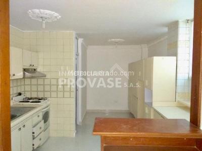 Apartamento en venta en Centro, Cúcuta · foto 3 de 9