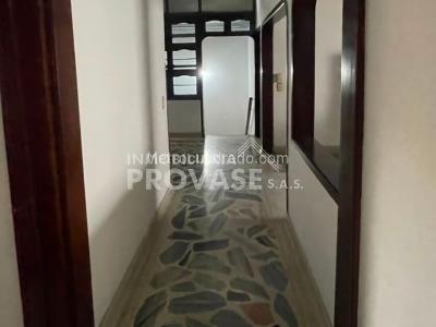 Apartamento en venta en La Riviera, Cúcuta · foto 2 de 17