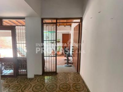 Casa de 4 alcobas en venta en Caobos, Cúcuta, 372 m² · foto 10 de 20