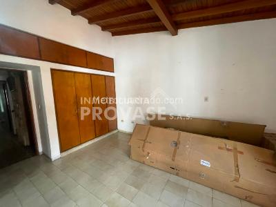 Casa de 4 alcobas en venta en Caobos, Cúcuta, 372 m² · foto 12 de 20