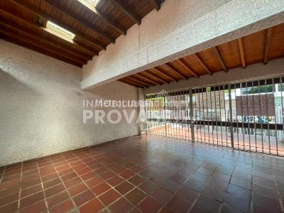 Casa de 4 alcobas en venta en Caobos, Cúcuta, 372 m² · foto 3 de 20
