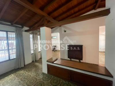 Casa de 4 alcobas en venta en Caobos, Cúcuta, 372 m² · foto 5 de 20