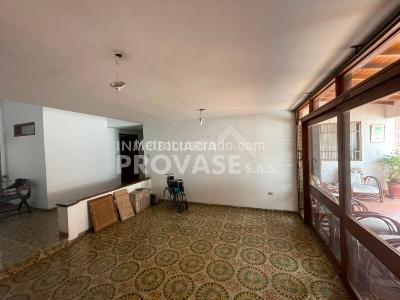 Casa de 4 alcobas en venta en Caobos, Cúcuta, 372 m² · foto 7 de 20