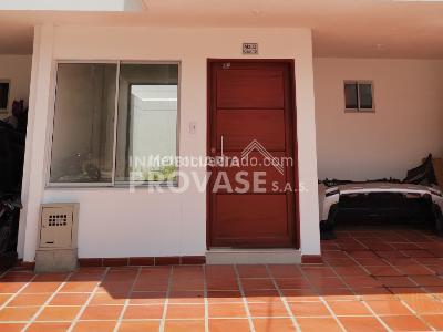 Casa de 3 alcobas en venta en Prados Del Este, Cúcuta, 140 m² · foto 3 de 20