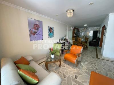 Casa de 5 alcobas en venta en Av, Cúcuta, 198 m² · foto 3 de 20