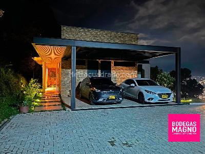 Casa de 3 alcobas en venta en San Lucas, Medellín, 1950 m² · foto 15 de 19