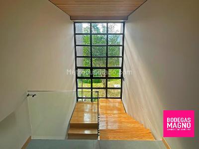 Casa de 3 alcobas en venta en San Lucas, Medellín, 1950 m² · foto 16 de 19