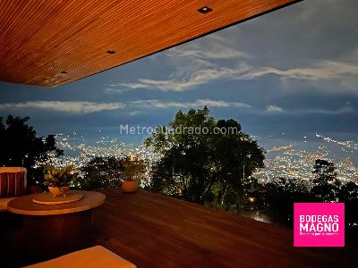 Casa de 3 alcobas en venta en San Lucas, Medellín, 1950 m² · foto 2 de 19