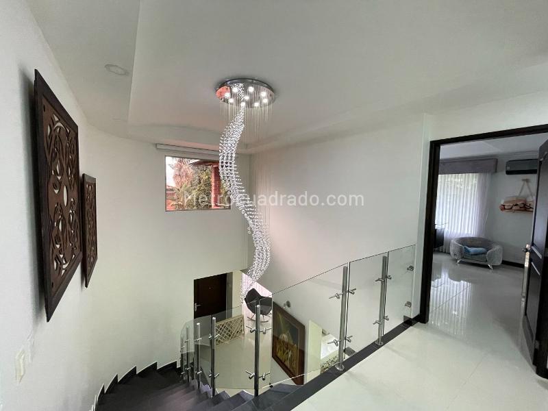 Modern 5BR House in La Cola del Zorro - 9