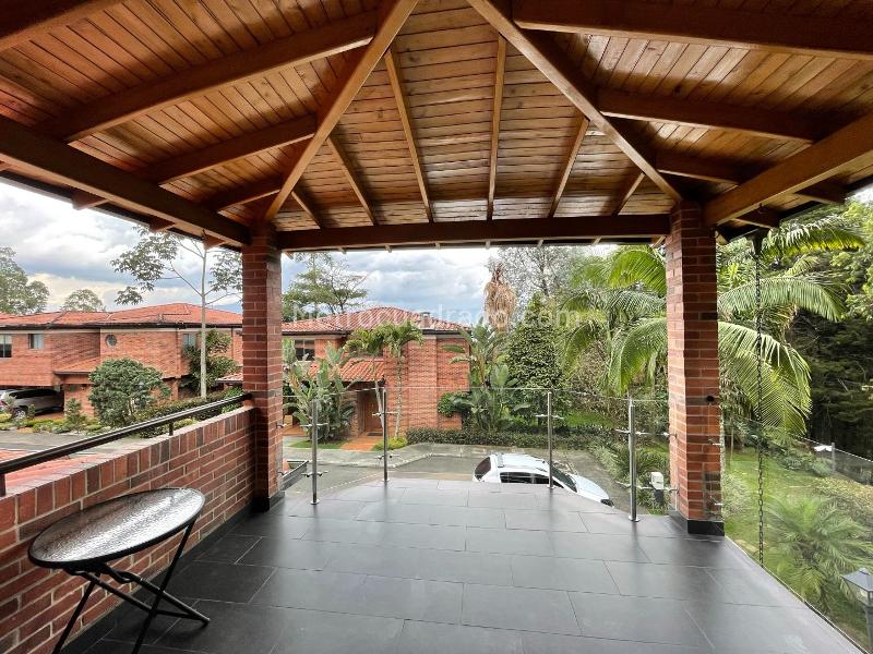 Modern 5BR House in La Cola del Zorro - 3