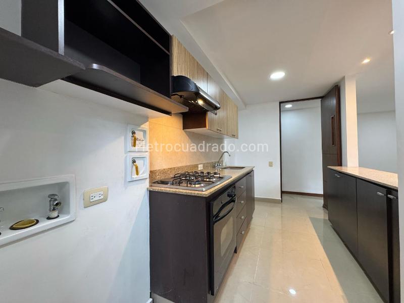 Espectacular Apartamento de 3 Alcobas en Ciudad del Río, El Poblado - 8