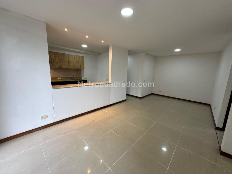 Espectacular Apartamento de 3 Alcobas en Ciudad del Río, El Poblado - 3