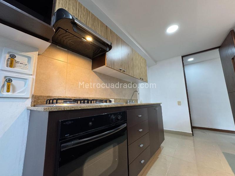 Espectacular Apartamento de 3 Alcobas en Ciudad del Río, El Poblado - 4