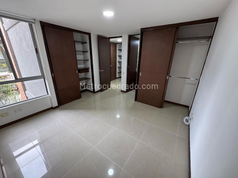 Espectacular Apartamento de 3 Alcobas en Ciudad del Río, El Poblado - 9