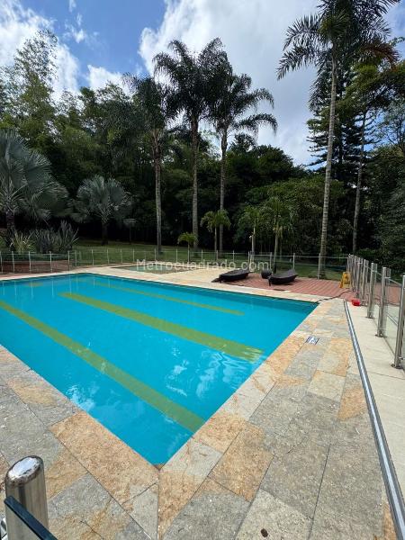 3BR Apartment for Rent in El Poblado with 3 Parking Spaces - 2