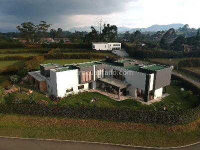 Casa de 4 alcobas en venta en Llanogrande, Rionegro · foto 8 de 16