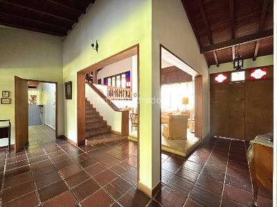 Casa en arriendo en El Poblado Las Lomas, Medellín · foto 10 de 12