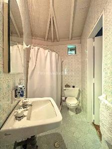 Casa en arriendo en El Poblado Las Lomas, Medellín · foto 4 de 12