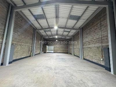 Warehouse for rent in CALLE LARGA, Sabaneta