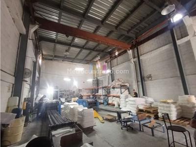 Warehouse for rent in AGUACATALA, Medellín