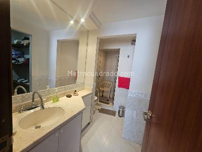 Apartamento en venta en Santa Barbara Oriental, Bogotá · foto 13 de 20