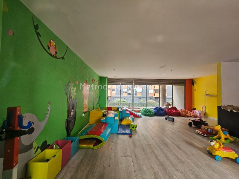 Piso – Bogotá, Localidad Suba - Más