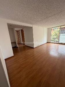 Apartamento de 3 alcobas en venta en Hayuelos, Bogotá, 76 m² · foto 2 de 20