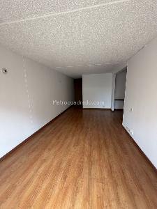Apartamento de 3 alcobas en venta en Hayuelos, Bogotá, 76 m² · foto 15 de 20