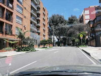Casa de 4 alcobas en venta en Bella Suiza, Bogotá, 255 m² · foto 3 de 20
