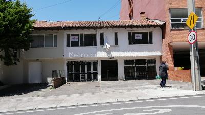 Casa de 4 alcobas en venta en Bella Suiza, Bogotá, 255 m² · foto 2 de 20