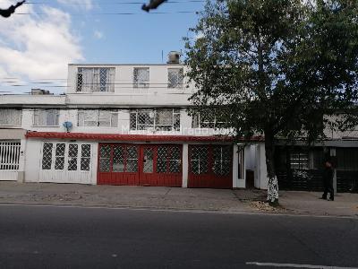 Casa de 5 alcobas en venta en Normandia Oriental, Bogotá, 500 m² · foto 14 de 18