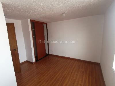 Casa de 5 alcobas en venta en Normandia Oriental, Bogotá, 500 m² · foto 17 de 18