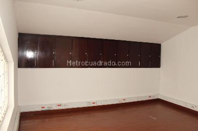 Casa de 5 alcobas en venta en Santa Margarita, Bogotá, 243 m² · foto 13 de 20