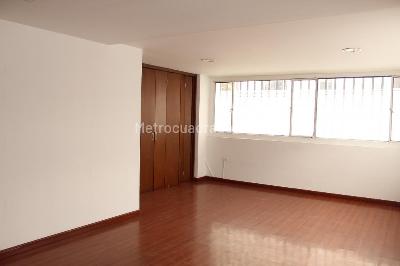 Casa de 5 alcobas en venta en Santa Margarita, Bogotá, 243 m² · foto 2 de 20