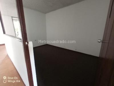 Casa de 5 alcobas en venta en Las Orquideas, Bogotá, 345 m² · foto 3 de 20