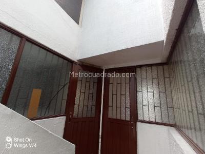 Casa de 5 alcobas en venta en Las Orquideas, Bogotá, 345 m² · foto 9 de 20