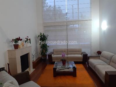 Casa de 3 alcobas en arriendo en Hacienda San Sebastian Pl, Bogotá, 320 m² · foto 4 de 20