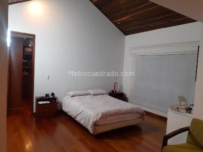 Casa de 3 alcobas en arriendo en Hacienda San Sebastian Pl, Bogotá, 320 m² · foto 7 de 20