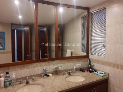 Casa de 3 alcobas en arriendo en Hacienda San Sebastian Pl, Bogotá, 320 m² · foto 10 de 20
