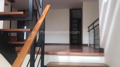 Casa de 4 alcobas en venta en Senderos De Canelon, Cajicá, 377 m² · foto 13 de 20