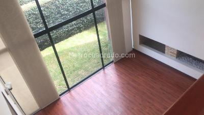 Casa de 4 alcobas en venta en Senderos De Canelon, Cajicá, 377 m² · foto 14 de 20