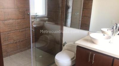 Casa de 4 alcobas en venta en Senderos De Canelon, Cajicá, 377 m² · foto 15 de 20